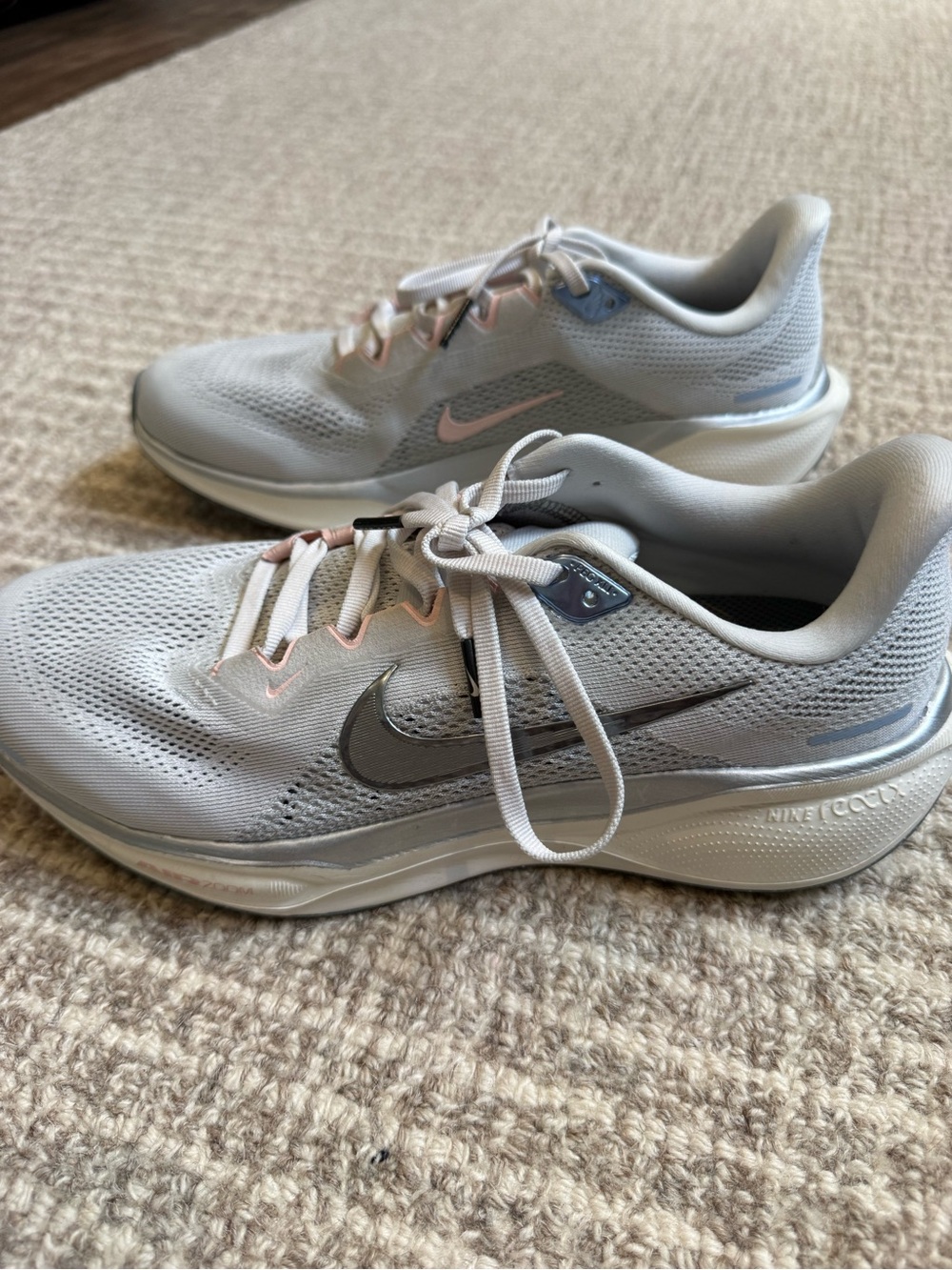 Nike Women’s Light Gray and Pink Mesh Running Shoes
